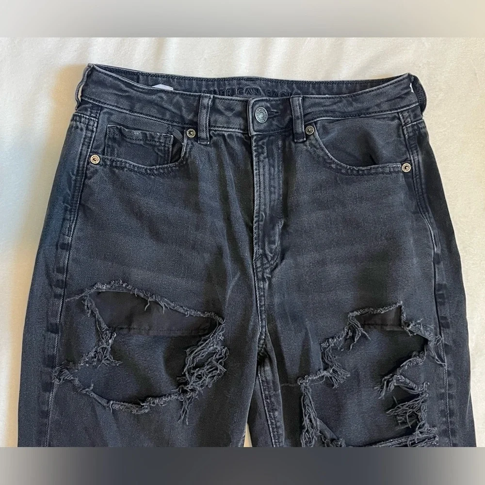 American Eagle Mom Jeans Relaxed Distressed Women’s Black Jeans Size 6 - Picture 4 of 16